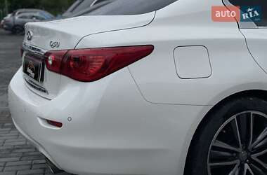 Седан Infiniti Q50 2016 в 