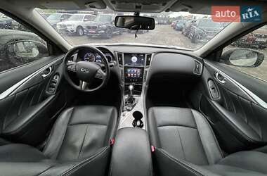 Седан Infiniti Q50 2016 в 