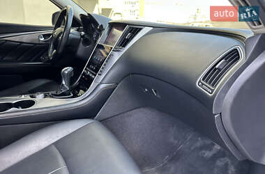Седан Infiniti Q50 2017 в 
