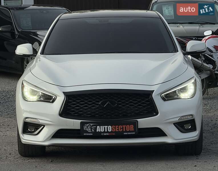 Седан Infiniti Q50 2017 в Харкові