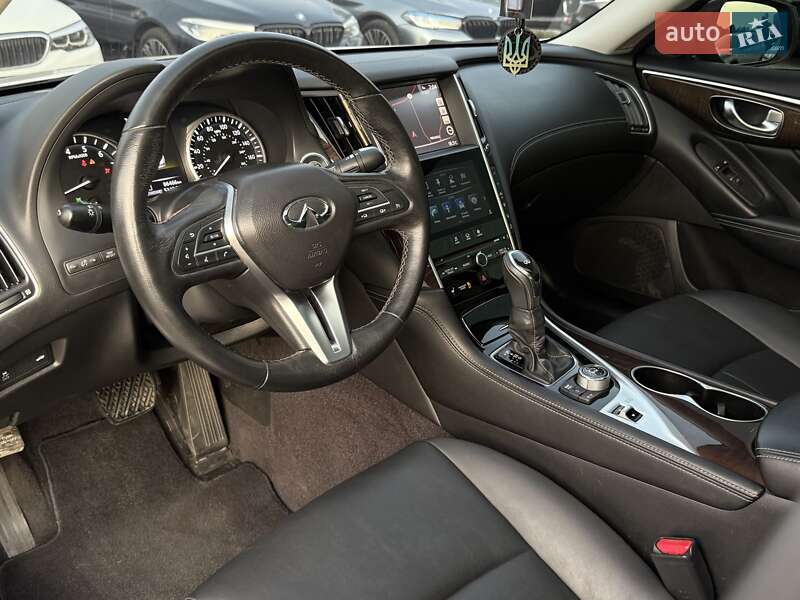 Седан Infiniti Q50 2017 в Харкові
