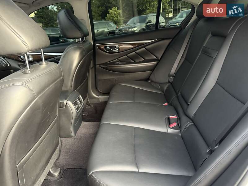 Седан Infiniti Q50 2017 в Харкові