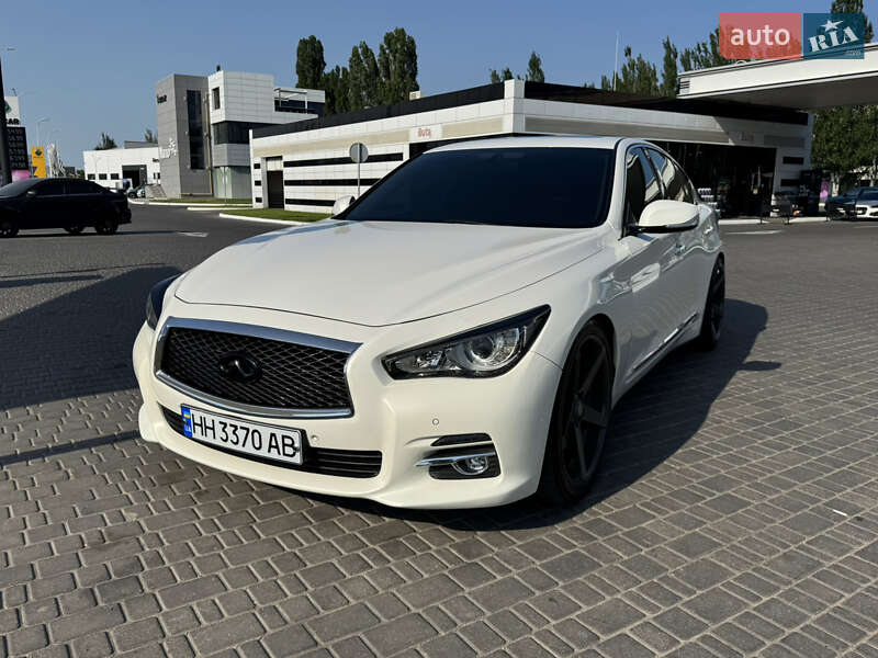 Седан Infiniti Q50 2015 в Одесі