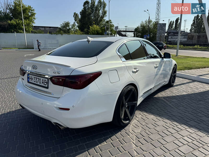 Седан Infiniti Q50 2015 в Одесі