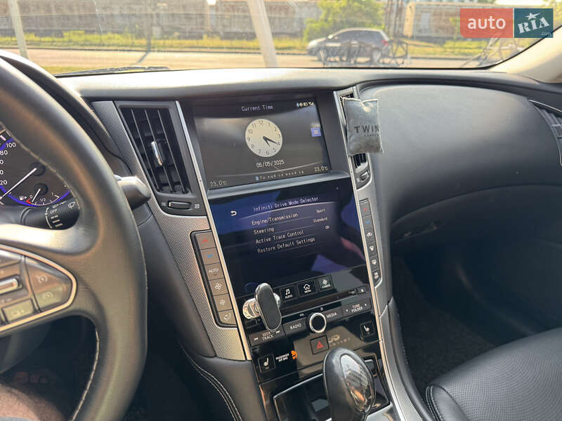 Седан Infiniti Q50 2015 в Одесі