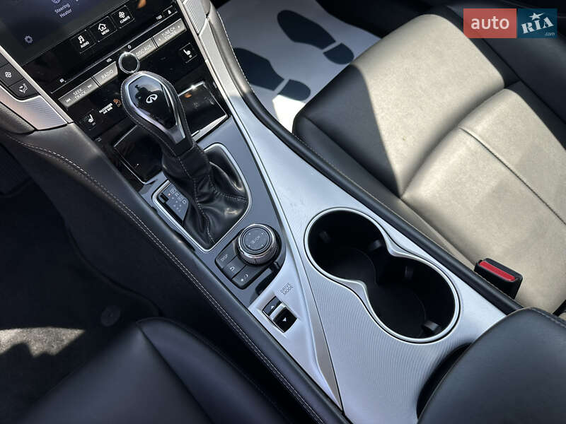 Седан Infiniti Q50 2021 в Киеве
