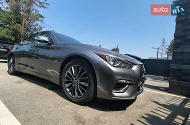 Седан Infiniti Q50 2017 в 