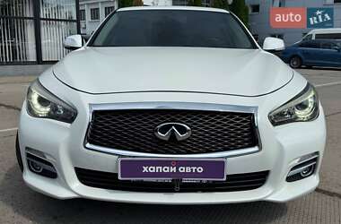 Седан Infiniti Q50 2017 в 