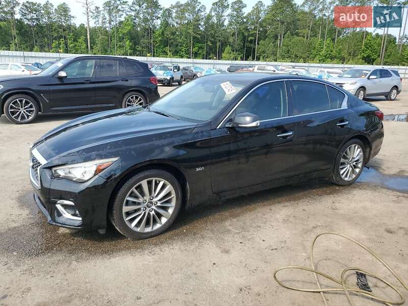 Седан Infiniti Q50 2018 в Львове