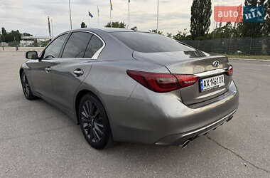 Седан Infiniti Q50 2017 в 