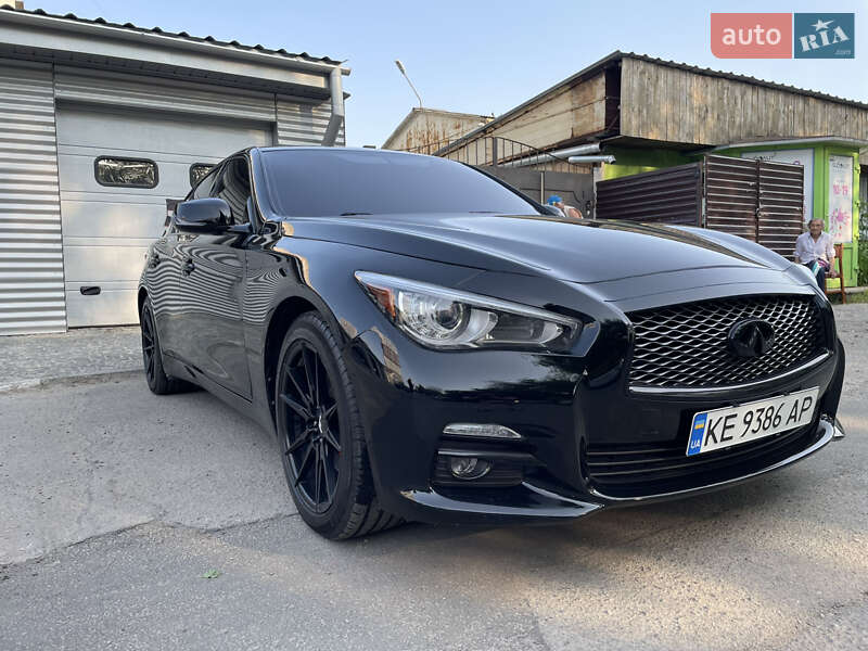 Седан Infiniti Q50 2016 в Дніпрі