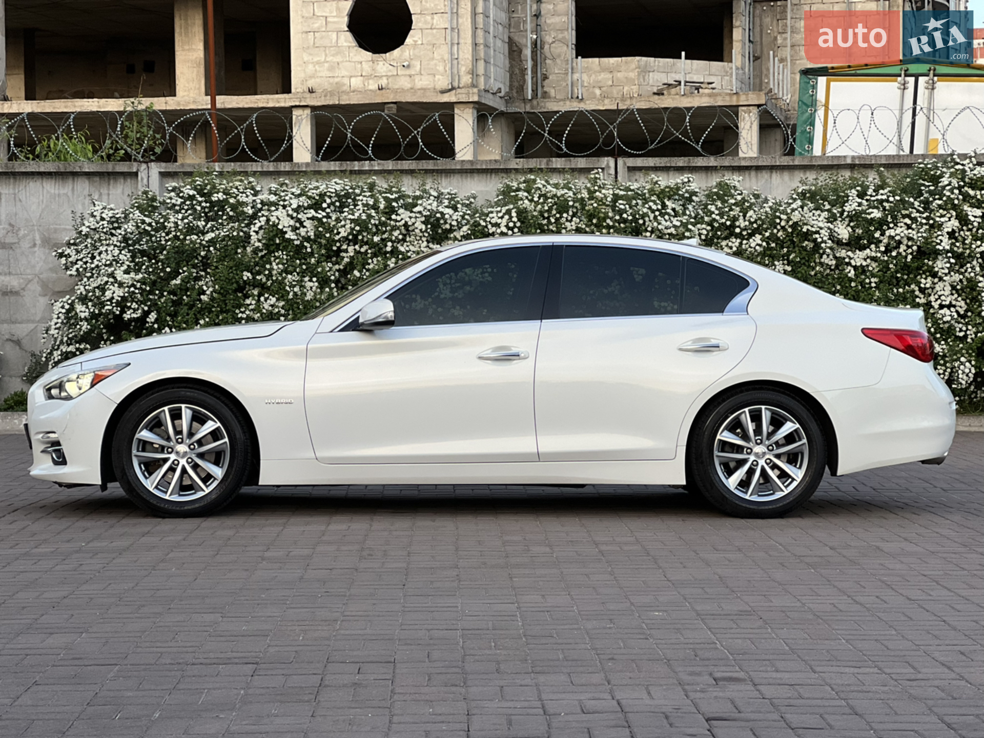 2015 Infiniti Q50 - мініатюра 4