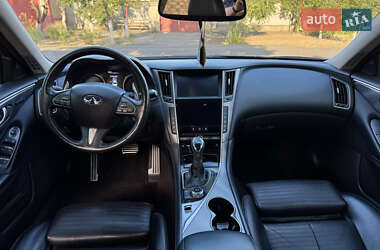 Седан Infiniti Q50 2016 в 