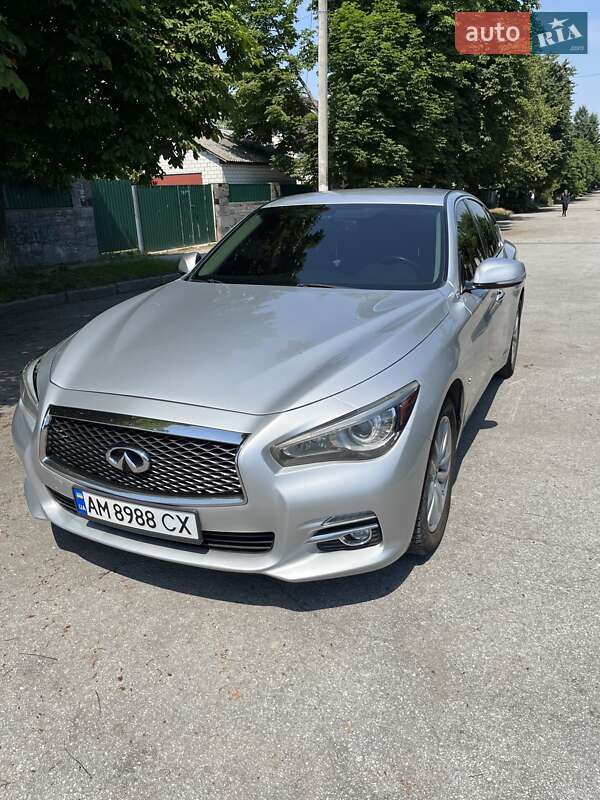 Седан Infiniti Q50 2017 в Житомире