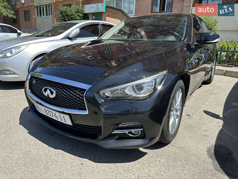 Infiniti Q50 2015