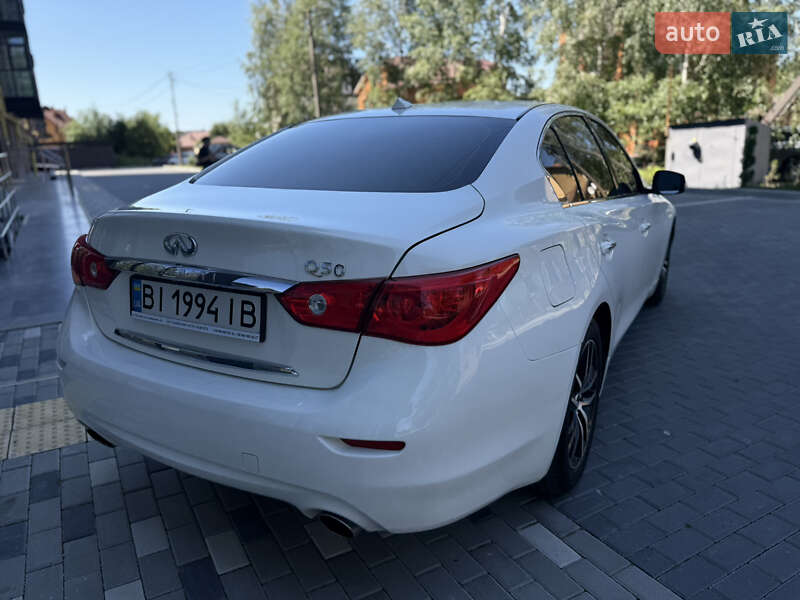 Седан Infiniti Q50 2016 в Полтаві