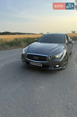 Седан Infiniti Q50 2015 в Киеве