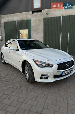 Седан Infiniti Q50 2016 в Бучачі