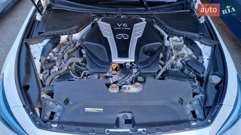 Седан Infiniti Q50 2016 в Одессе