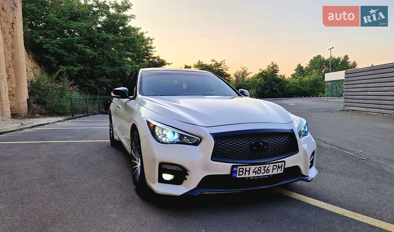 Седан Infiniti Q50 2016 в Одессе