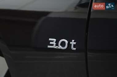 Седан Infiniti Q50 2017 в 