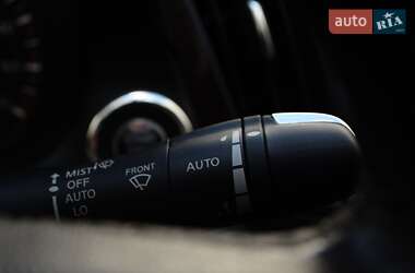 Седан Infiniti Q50 2017 в 