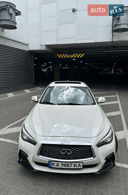Седан Infiniti Q50 2017 в 