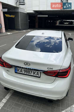 Седан Infiniti Q50 2017 в 