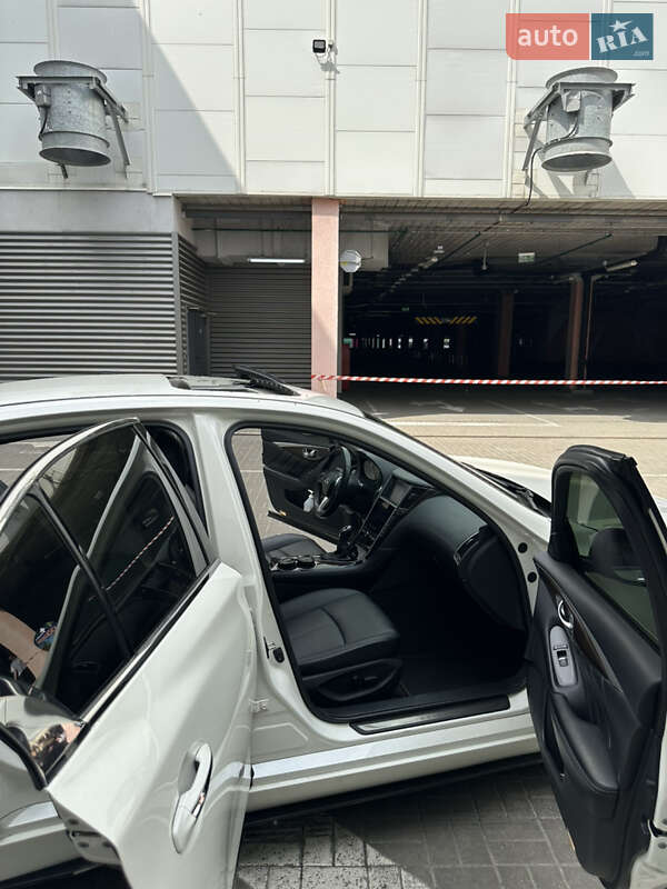 Седан Infiniti Q50 2017 в Києві