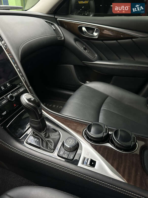 Седан Infiniti Q50 2017 в Києві