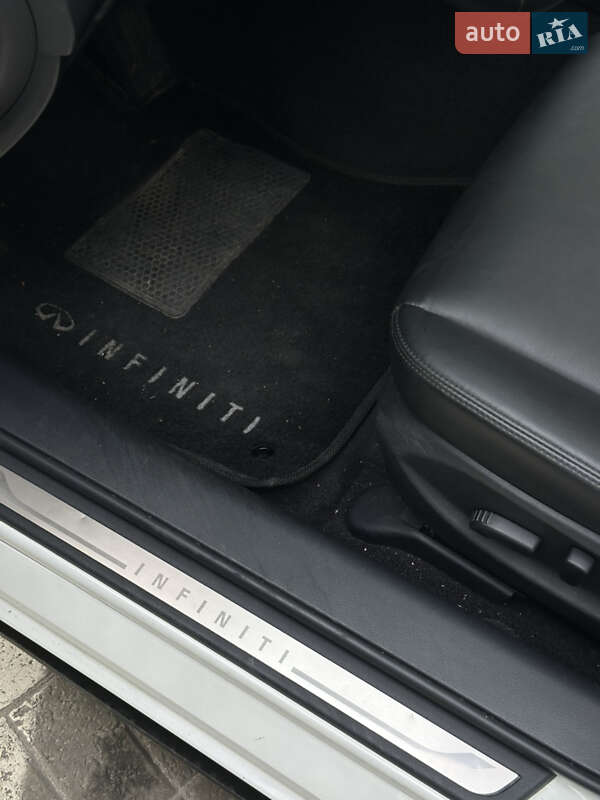 Седан Infiniti Q50 2017 в Києві