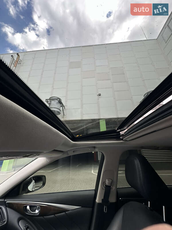 Седан Infiniti Q50 2017 в Києві