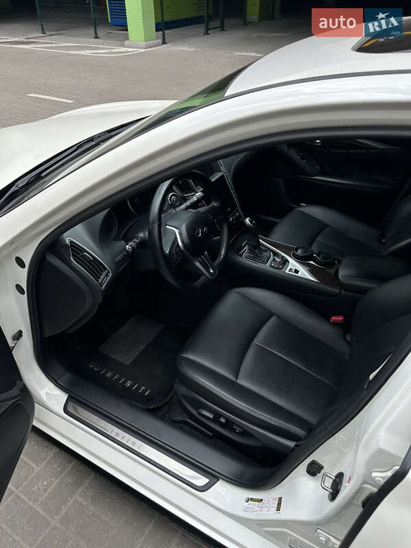 Седан Infiniti Q50 2017 в Києві