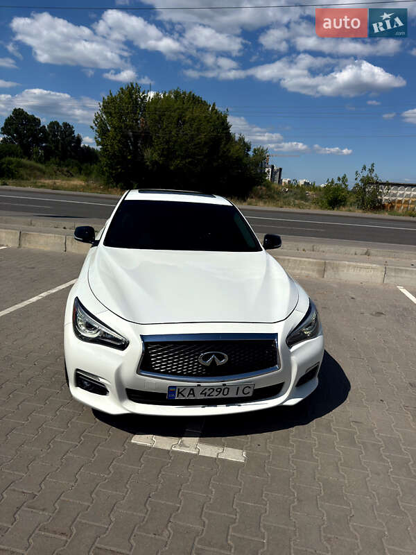 Infiniti Q50 2014