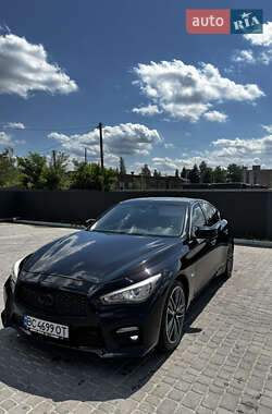 Седан Infiniti Q50 2015 в Шептицькому