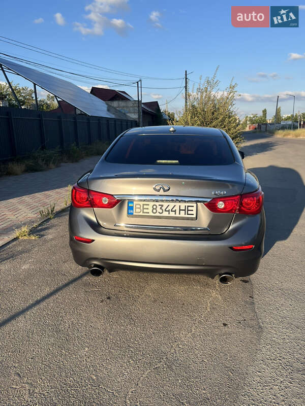 Седан Infiniti Q50 2015 в Миколаєві