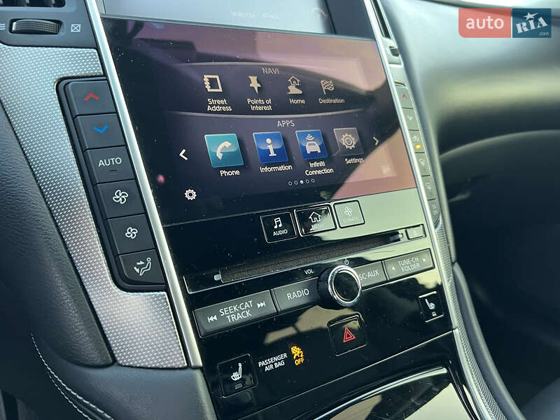 Седан Infiniti Q50 2015 в Києві