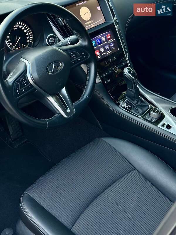 Седан Infiniti Q50 2019 в Києві