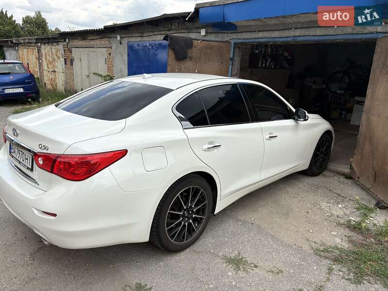 Седан Infiniti Q50 2017 в Кропивницькому