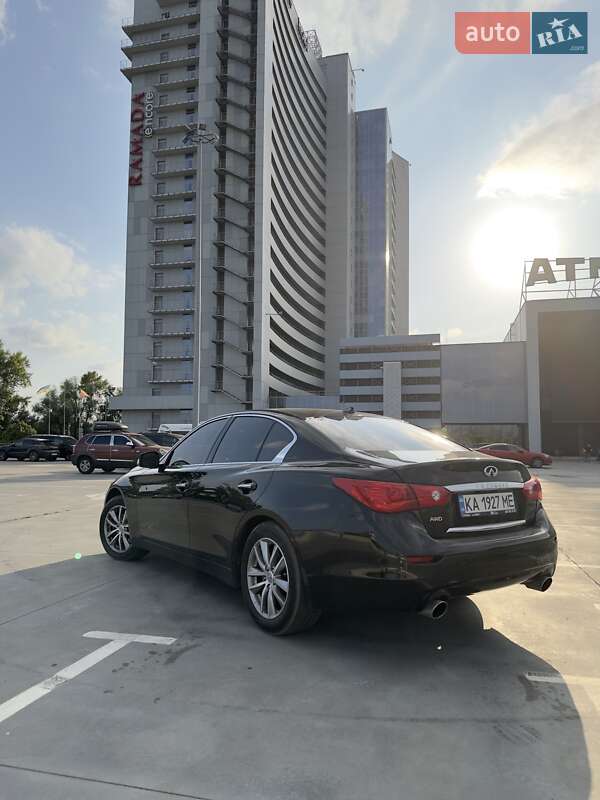 Седан Infiniti Q50 2014 в Києві
