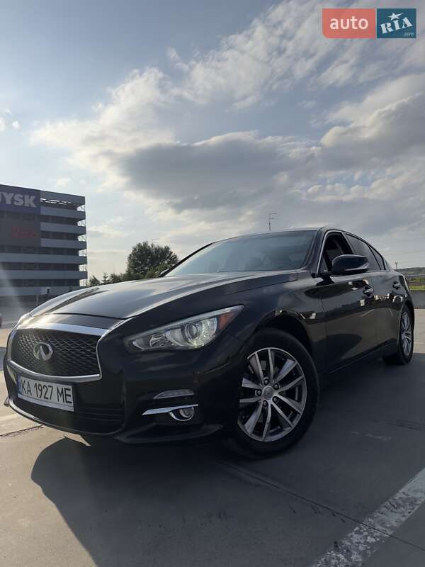 Седан Infiniti Q50 2014 в Києві