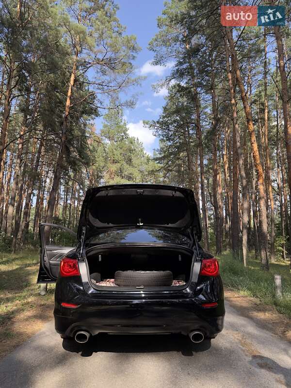 Седан Infiniti Q50 2014 в Києві