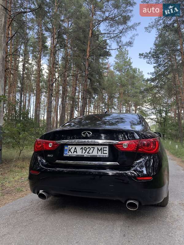 Седан Infiniti Q50 2014 в Києві