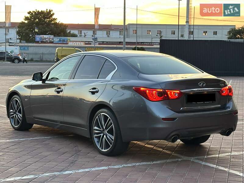 Седан Infiniti Q50 2016 в Одессе