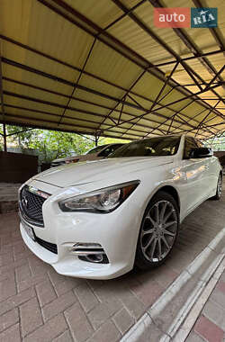 Седан Infiniti Q50 2016 в Полтаві