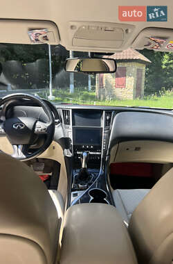 Седан Infiniti Q50 2017 в Черновцах