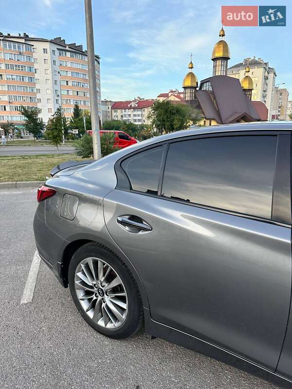 Седан Infiniti Q50 2018 в Ивано-Франковске