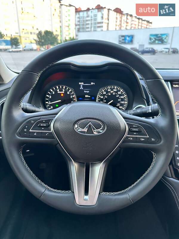 Седан Infiniti Q50 2018 в Ивано-Франковске