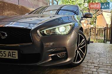 Седан Infiniti Q50 2015 в Киеве