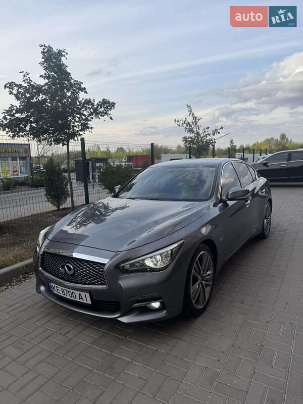Седан Infiniti Q50 2014 в Дніпрі